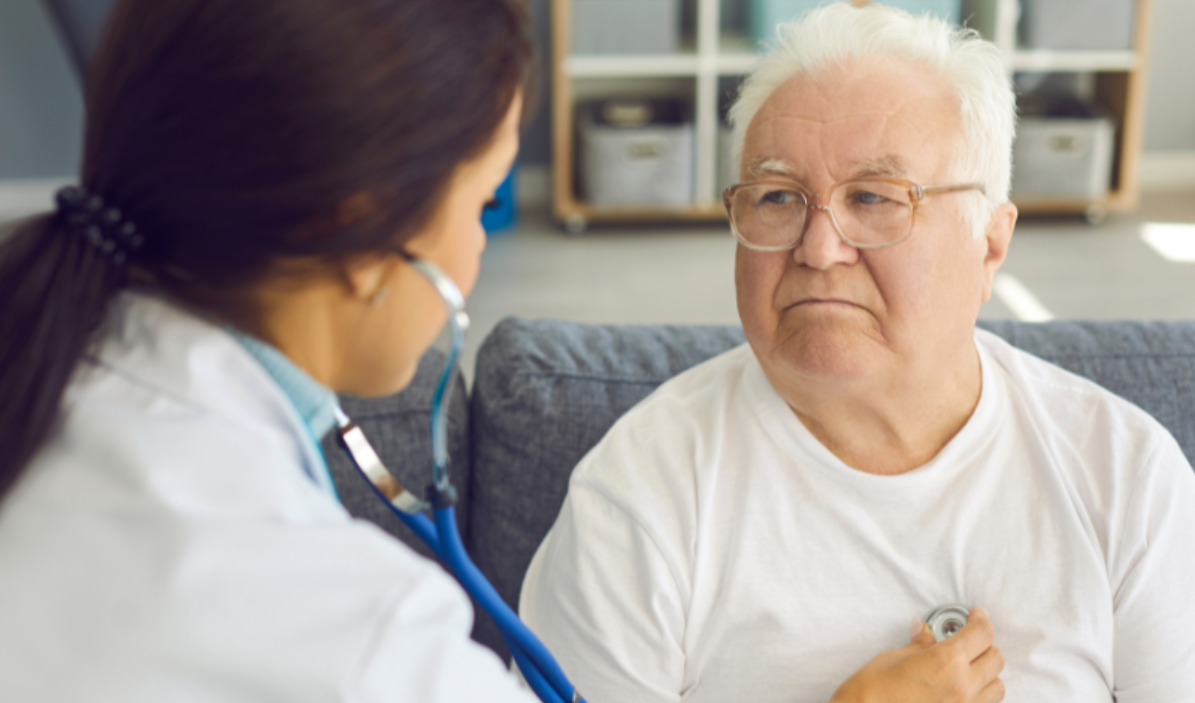 چرا چکاپ سالیانه برای سالمندان ضروری است؟